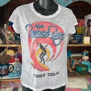 THE BEACH BOYS 1983 TOUR BAND CONCERT TEE NWOT SURFER GRAPHIC
